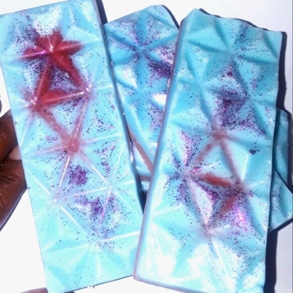Hand Crafted Berry SeaBreeze Natural wax melt glitter bar 1pc - Picture 6 of 8